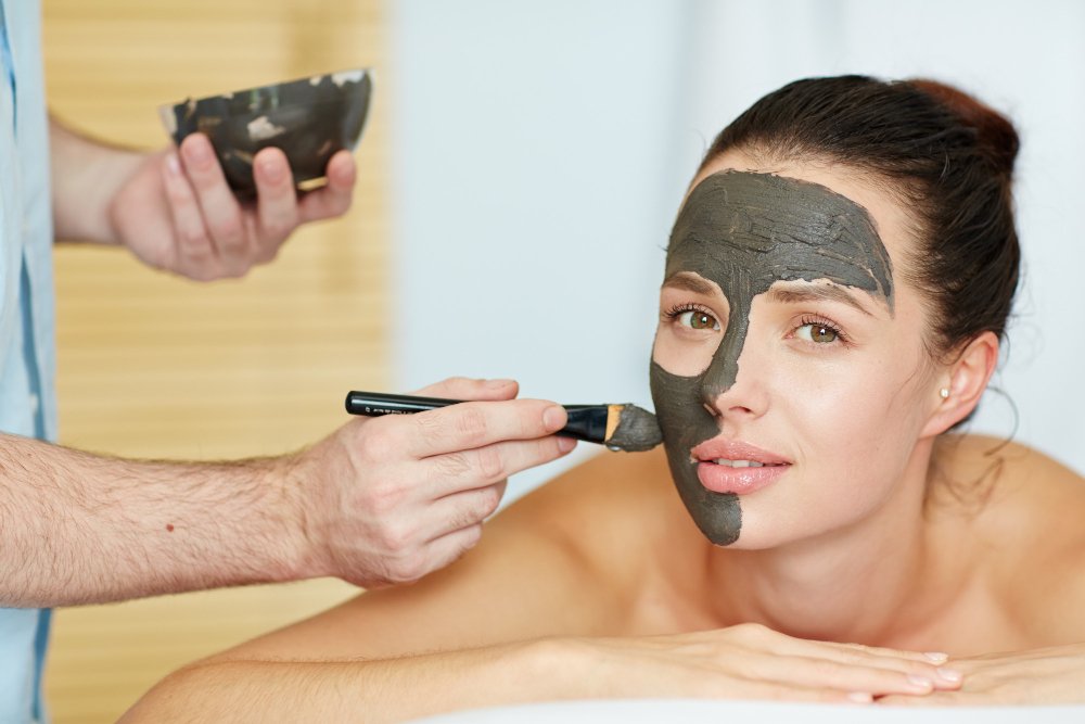 Can I Use Bentonite Clay and Activated Charcoal Together?