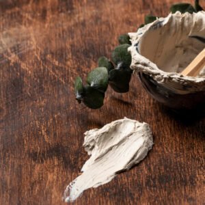 Does bentonite clay help with seborrheic dermatitis?