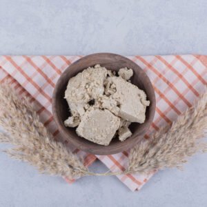 Is bentonite clay a binder?
