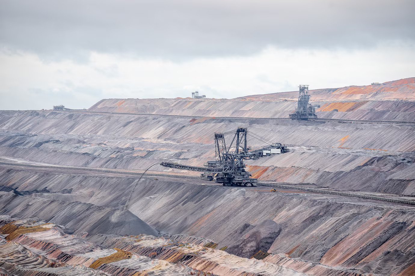 How API Bentonite Improves Drilling Processes